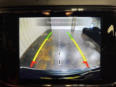 Used 2022 Jeep Grand Cherokee Limited image 40