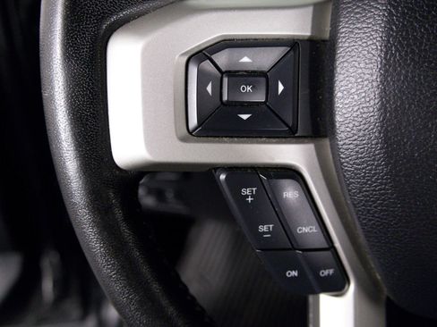 Used 2019 Ford F150 Lariat image 30