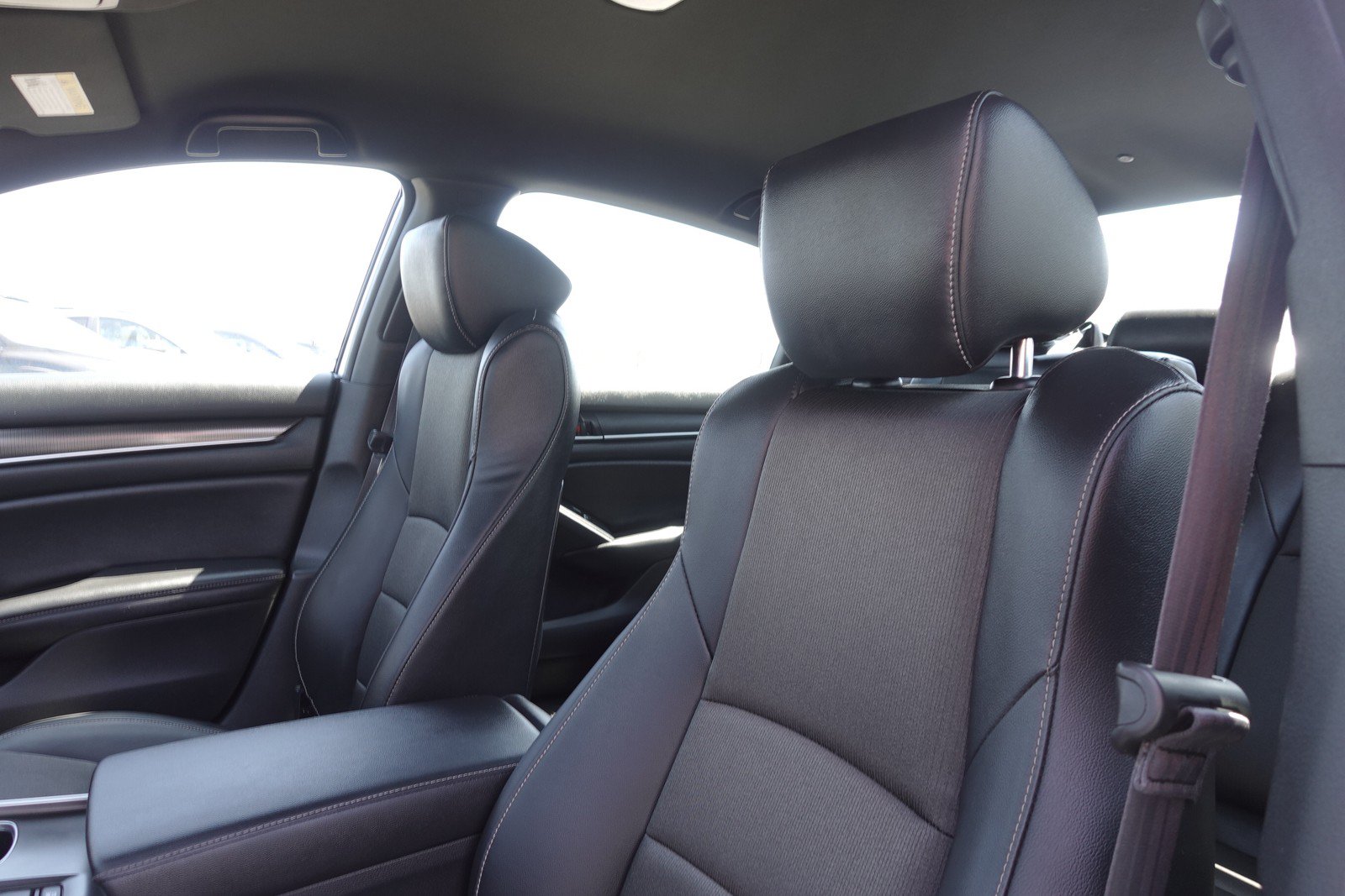 Used 2022 Honda Accord Sport image 10