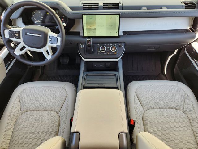 Used 2024 Land Rover Defender 110 SE AWD/4WD image 25