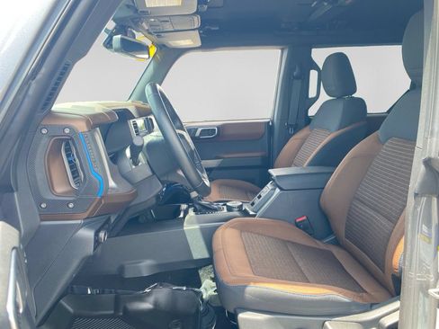 Used 2023 Ford Bronco Outer Banks AWD/4WD image 16