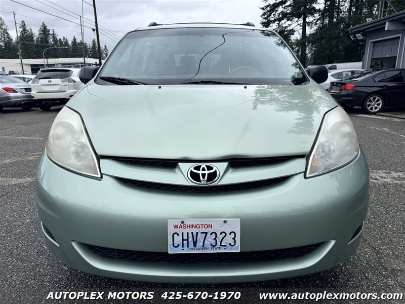 Used 2008 Toyota Sienna LE w/ Towing Prep Pkg AWD/4WD image 2
