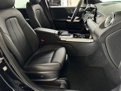 Certified 2025 Mercedes-Benz GLB 250 image 14