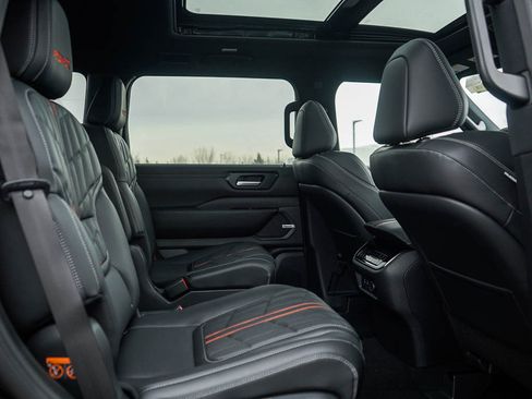 New 2026 Nissan Armada PRO-4X AWD/4WD image 13