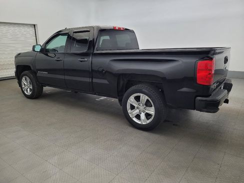 Used 2018 Chevrolet Silverado 1500 Custom w/ Custom Value Package image 3