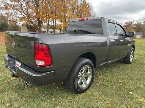 Used 2015 RAM 1500 Express image 3