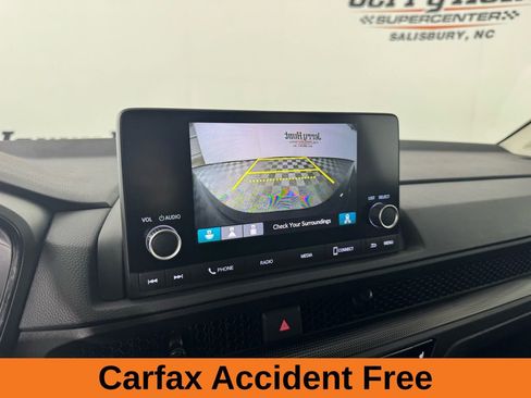 Used 2025 Honda CR-V EX image 3