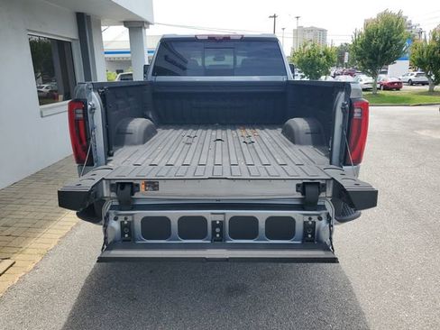 Used 2024 GMC Sierra 3500 Denali w/ Denali Reserve Package AWD/4WD image 10