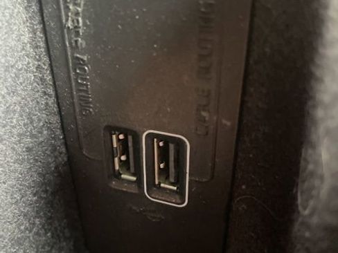 Used 2022 Volvo XC90 T8 Inscription Expression image 24