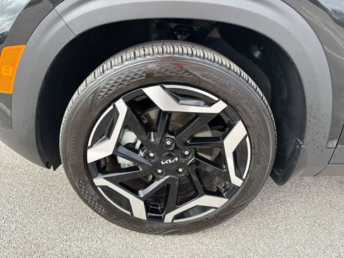 Used 2025 Kia Seltos SX w/ SX Sunroof Package image 19