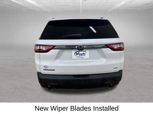 Used 2021 Chevrolet Traverse RS FWD image 11