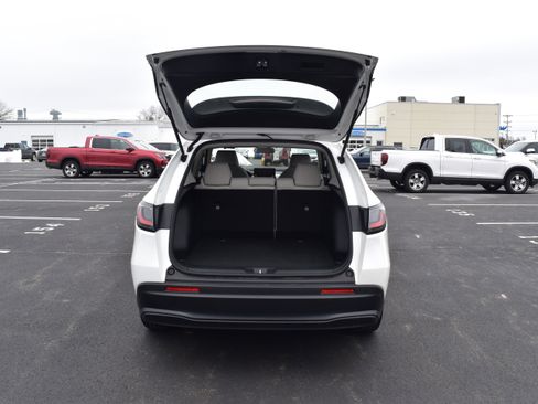 Certified 2023 Honda HR-V LX image 9