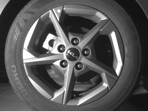 Used 2025 Kia K4 LXS image 15