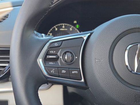 Used 2025 Acura RDX w/ Technology Package image 38