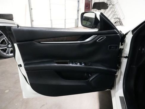 Used 2014 Maserati Ghibli RWD image 14