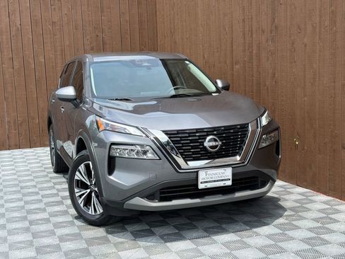 Used 2023 Nissan Rogue SV FWD image 9