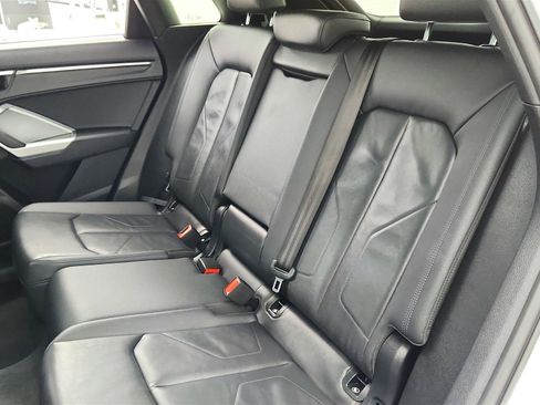 Used 2025 Audi Q3 2.0T Premium AWD/4WD image 33