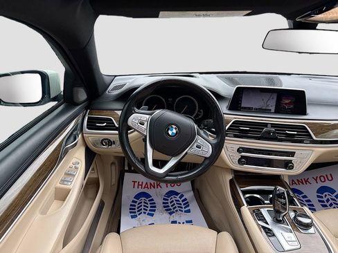 Used 2018 BMW 740i xDrive image 23