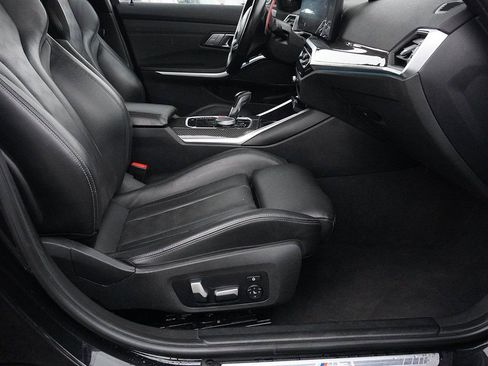 Used 2024 BMW M3 Competition w/ Premium Package image 24