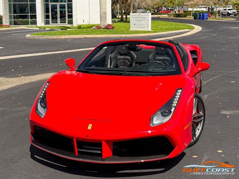 Used 2018 Ferrari 488 Spider image 8