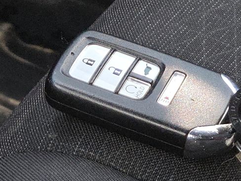 Used 2021 Honda Passport Sport image 33