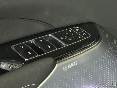 New 2026 Cadillac Lyriq V image 22