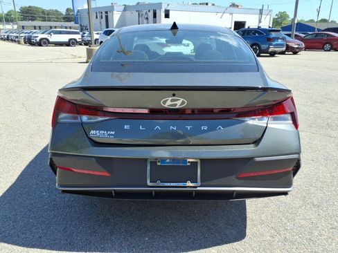 New 2026 Hyundai Elantra Sport FWD image 4