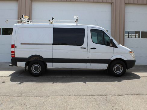 Used 2013 Mercedes-Benz Sprinter 2500 image 5