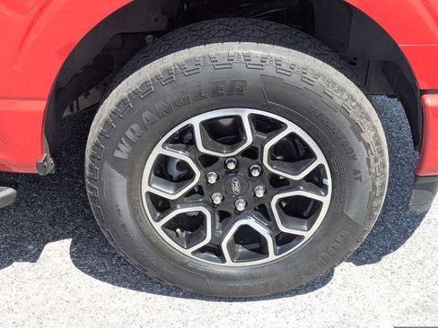 Used 2022 Ford F150 XLT w/ Equipment Group 302A High image 11