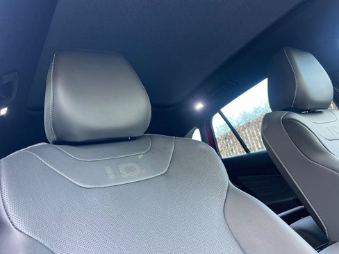 Used 2023 Volkswagen ID.4 Pro S image 17