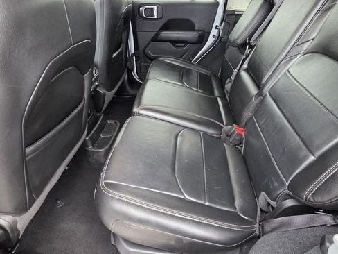 Used 2023 Jeep Wrangler Unlimited Sahara AWD/4WD image 8
