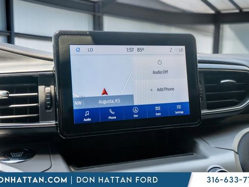 Used 2022 Ford Explorer XLT w/ Equipment Group 202A image 9