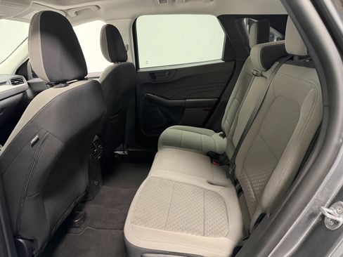 Used 2022 Ford Escape SE w/ SE Sport Appearance Package image 23