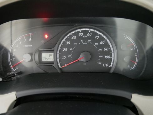 Used 2012 Toyota Sienna LE image 21