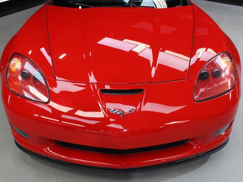 Used 2013 Chevrolet Corvette Grand Sport w/ 2LT Preferred Equipment Group image 10