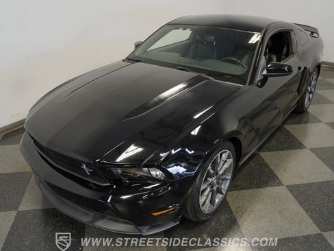Used 2012 Ford Mustang GT Premium RWD image 20