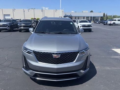 Used 2024 Cadillac XT6 Premium Luxury w/ LPO, Floor Liner Package AWD/4WD image 3