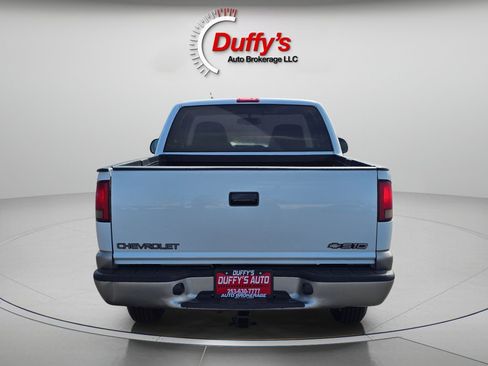 Used 1999 Chevrolet S10 Pickup LS w/ Preferred Equipment Group image 13
