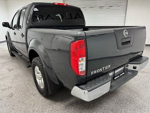 Used 2012 Nissan Frontier SV w/ SV Premium Utility Pkg image 7
