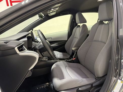Used 2024 Toyota Corolla SE image 9