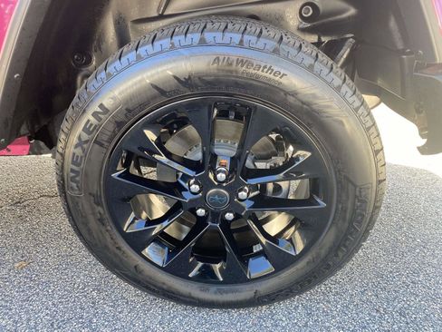 Certified 2024 Jeep Wrangler Sahara image 15