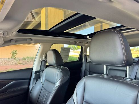 Used 2023 Nissan Murano Platinum w/ Cargo Package FWD image 18