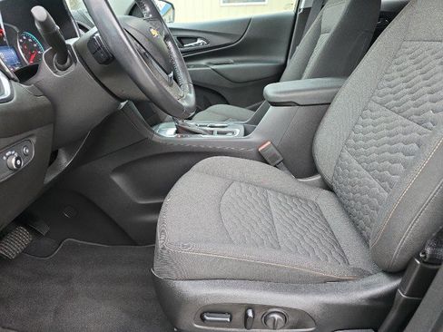 Used 2021 Chevrolet Equinox LT image 17