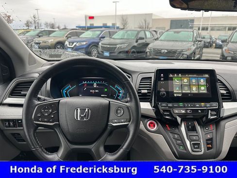 Used 2023 Honda Odyssey EX-L image 15