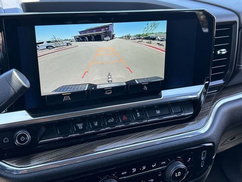 Used 2025 Chevrolet Silverado 3500 LT image 15