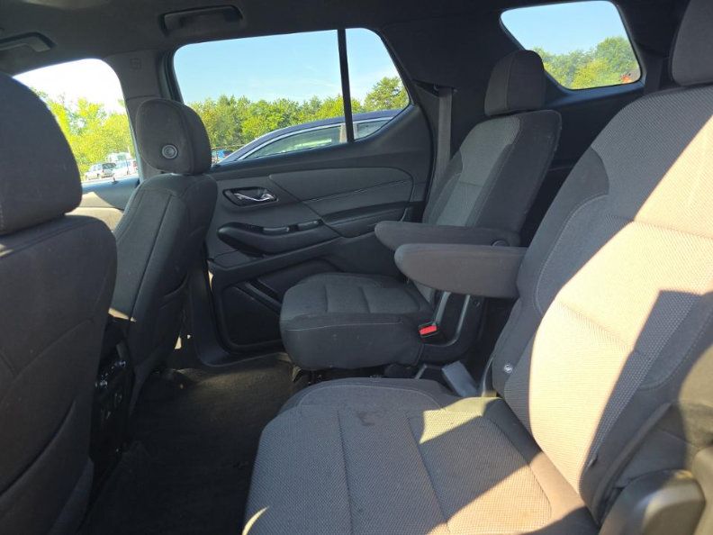 Used 2023 Chevrolet Traverse LT w/ LPO, Floor Liner Package AWD/4WD image 5