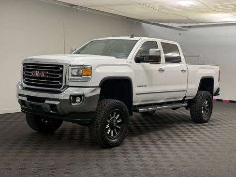 Used 2019 GMC Sierra 2500 SLT w/ Suspension Package, Off-Road AWD/4WD image 1