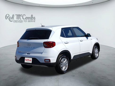 New 2025 Hyundai Venue SE image 5