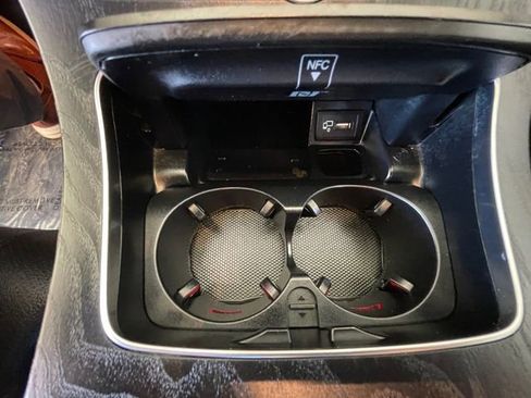 Used 2018 Mercedes-Benz E 300 4MATIC image 23