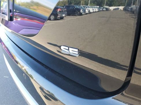 Used 2023 Mitsubishi Outlander SE image 8